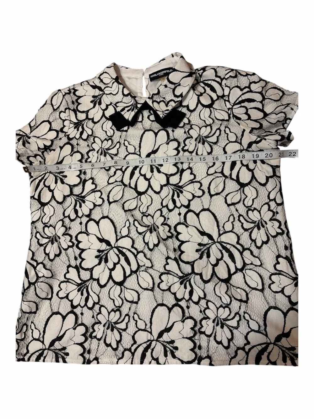Karl Lagerfeld Paris Floral Lace Bow Collar Blouse Top White Black Size 12 - Picture 8 of 9